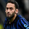 TS - Calhanoglu, rinnovo in standby. Se il Galatasary bussasse alla porta...