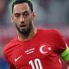 Turchia, Calhanoglu in campo per il primo allenamento: nel mirino la sfida al Montenegro