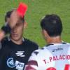 Un Palacios inedito in San Lorenzo-Estudiantes: rosso diretto per un fallaccio e muso duro con l'arbitro