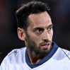 Corsera - Calhanoglu incoraggia i rumors. Sostituti: no della proprietà a profili alla De Paul