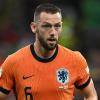 De Vrij: "Non ho giocato molto con l'Inter, ma Koeman sa che do sempre tutto. Sono felice di avere la sua fiducia"