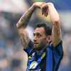 VIDEO - All'Inter basta doppio Calhanoglu battuto 2-0 un Torino in dieci: gli highlights