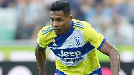 Qui Juve - Alex Sandro, seduta completa in gruppo. Danilo e Arthur rientrati a Torino