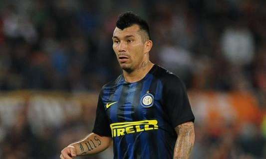 L'Inter festeggia i 30 anni di Gary Medel 