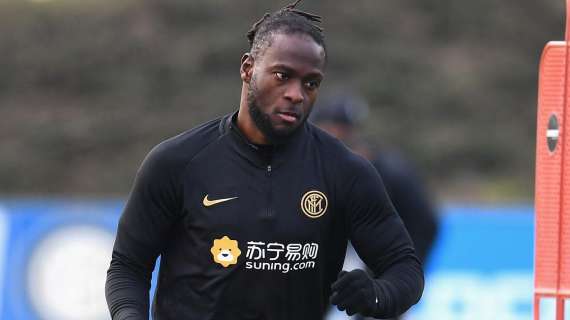 Ready, steady, go: l'Inter dedica post al primo allenamento di Moses