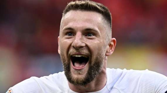 Corsera - Danilo in stand-by col Napoli, per Skriniar torna l'ipotesi Serie A coi partenopei