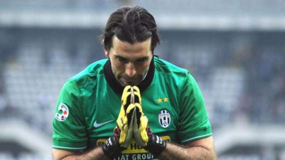 P.T. - Juve sotto 1-0 a Lecce. Rosso a Buffon