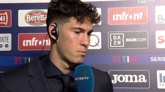 Bastoni: "Giocare per l'Inter al Meazza è incredibile. Conte mi aiuta a migliorare come Skriniar e Godin"