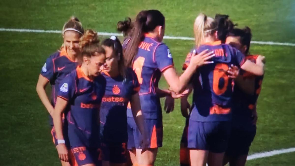 L'Inter Women non vuole mollare l'osso tricolore: gara bellissima all'Arena, Lazio sconfitta 5-2