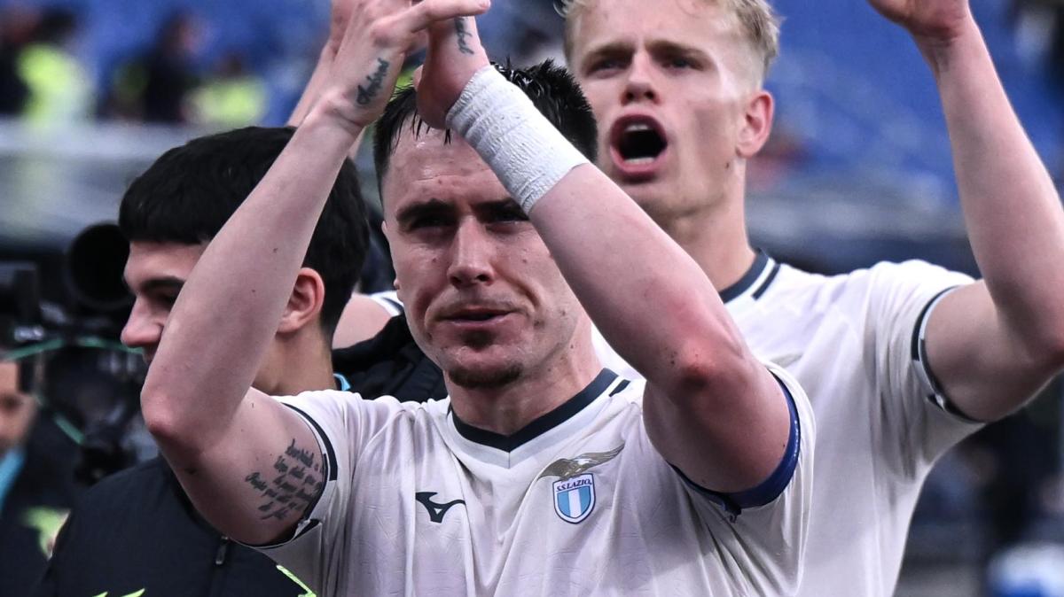 Lazio in finale di Coppa Italia con l'Inter, Patric: "Speriamo di portarla a casa"