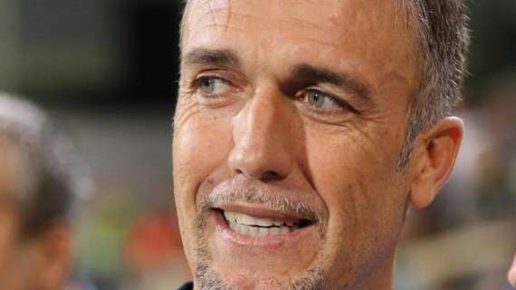 Batistuta spegne 49 candeline: gli auguri dell'Inter