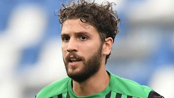 Locatelli: "Il mercato? Felice di restare al Sassuolo. L'interesse di altri club mi spinge a fare di più"