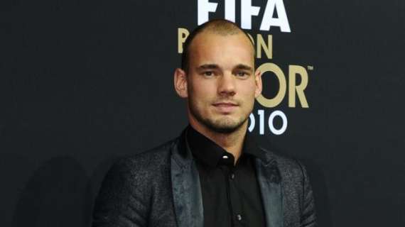 Cena di Natale per l'Inter: c'è uno Sneijder allegro