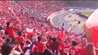 VIDEO - Medel idolo del Cile: i tifosi cantano per lui e contro... Leo Messi!