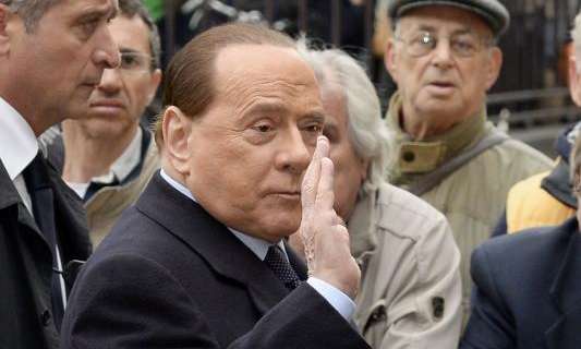 Berlusconi: "Cessione? Scelta dolorosa, ma necessaria"