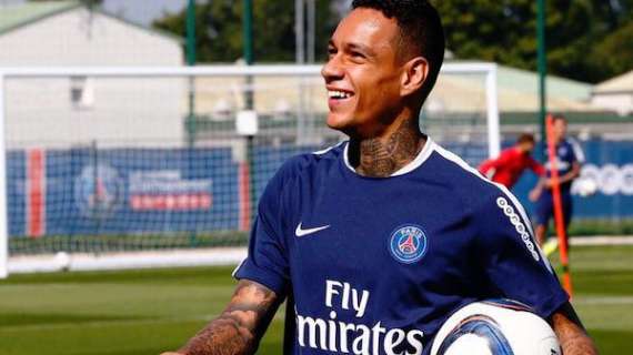 Comunicato del PSG: Van der Wiel lascia da svincolato