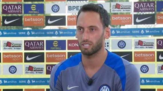 Calhanoglu: "Mai pensato di lasciare l'Inter, ho voluto tranquillizzare tutti. Sarò felice se vinceremo tutto"