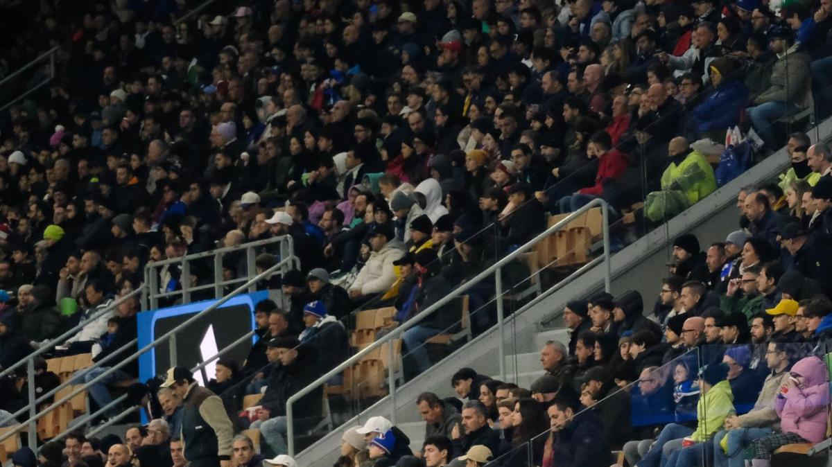 Champions, doppio confronto Serie A-Premier. Allerta ordine pubblico per Milano e Bergamo