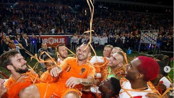 De Vrij omaggia Sneijder: "Persona fantastica e leggenda, onorato di aver trascorso momenti indimenticabili"