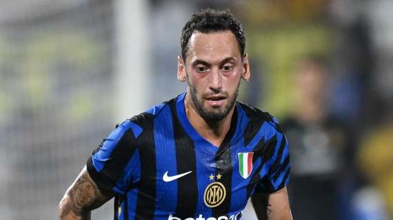 GdS - Calhanoglu stop: zero rischi, può tornare contro il Venezia. Ma ora il centrocampo è in apnea