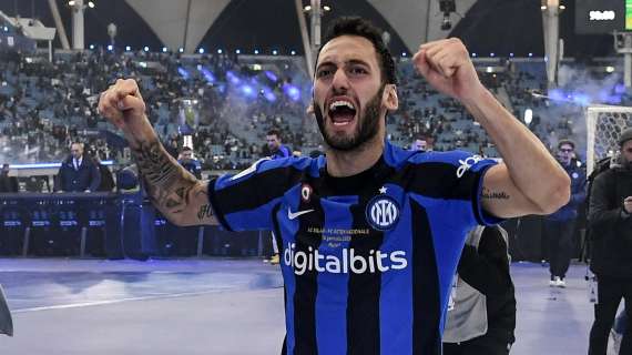 GdS - Dalla risposta a Ibra alla curva del Milan zittita: Calhanoglu simbolo dell'Inter. E il rinnovo è vicino 