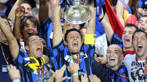 Zanetti festeggia l'Inter: "Infinito amore, eterna squadra mia. Da sempre e per sempre con il nerazzurro nel cuore"