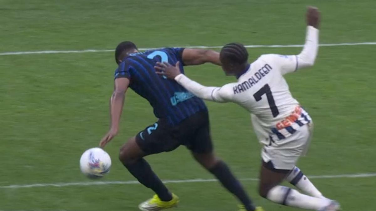 Decidono Manganiello e Gariglio e l'Inter si infuria: l'Atalanta strappa l'1-1 con un gol opinabile, esplode Chivu