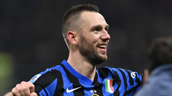 De Vrij: "Nuova avventura? Sarei felice di restare all'Inter, ogni volta che gioco a San Siro mi emoziono"