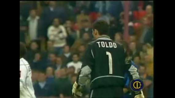 VIDEO - TANTI AUGURI A... - Francesco Toldo: dalla "Plaza" a Valencia al gol alla Juve, emozioni da numero 1