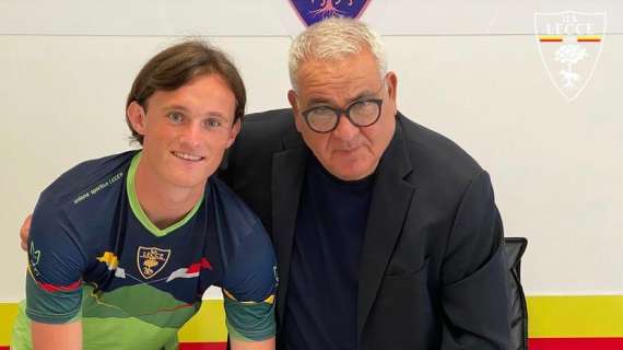 Corvino e la difesa del Lecce: "Pochi giorni all'inizio del campionato, non so quando riusciremo a completarla"
