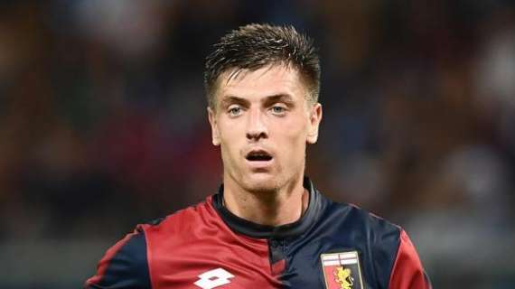 Piatek dribbla le voci di mercato: "Penso solo al campo. Io al Barça? Non ci credo"