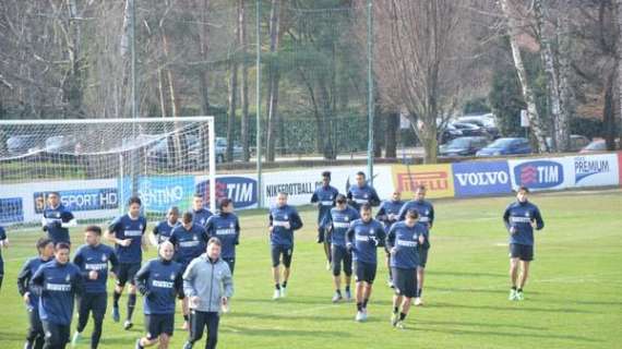 FOTOGALLERY FCIN - Allenamento mattutino ad Appiano. Guarin è sorridente. Il Principe in forma