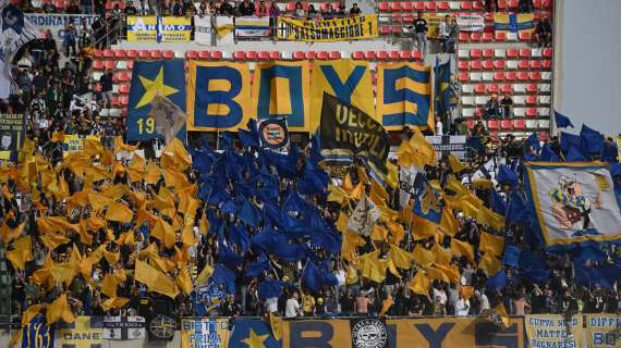 Il Parma torna in A, l'Inter si congratula: "Bentornati ragazzi, vi aspettiamo la prossima stagione"