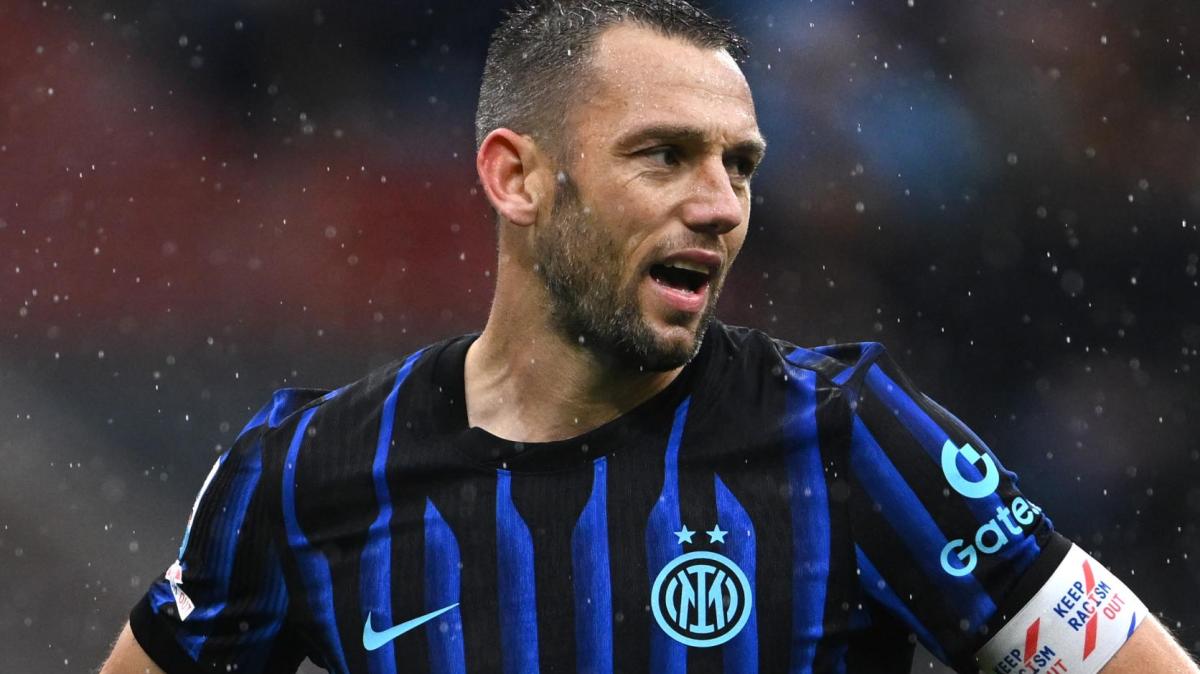 De Vrij sempre più orientato ad accettare l'offerta dell'Inter