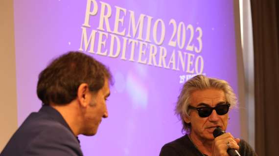 Ligabue insignito del Premio Mediterraneo 2023 della città di Andria: "L'Inter è un sentimento"
