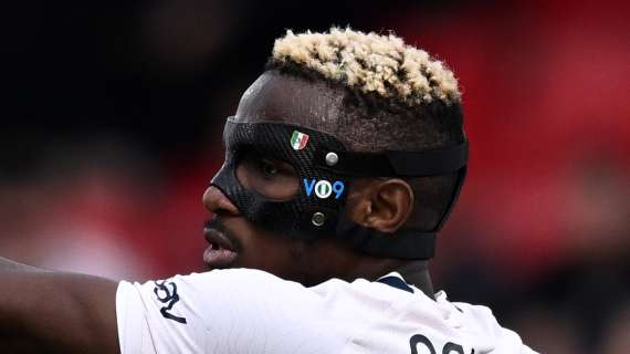 Osimhen, il Napoli vuole inserire una penale anti-rivali nell'accordo per la cessione