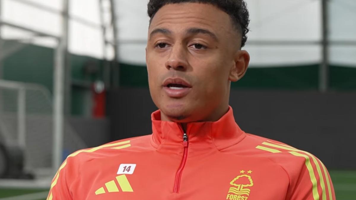 I dubbi di Ndoye: "Perché non gioco col Nottingham Forest? Me lo chiedo anche io"