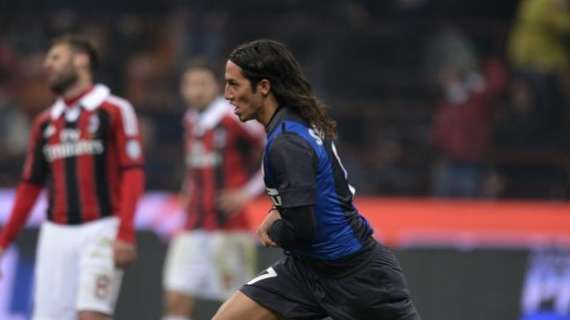 Schelotto irride un milanista: "Io brutto? Ti mando..."