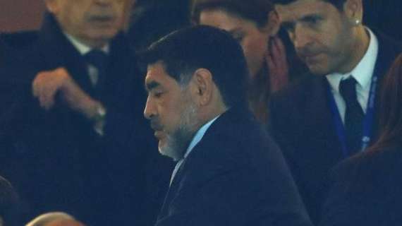 Maradona attacca: "Perché convocare Icardi per lasciare a casa Higuain e Aguero? Wanda e Veron..."