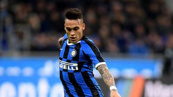 Barça, Kempes non ha dubbi: "Lautaro può giocare insieme a Suarez"