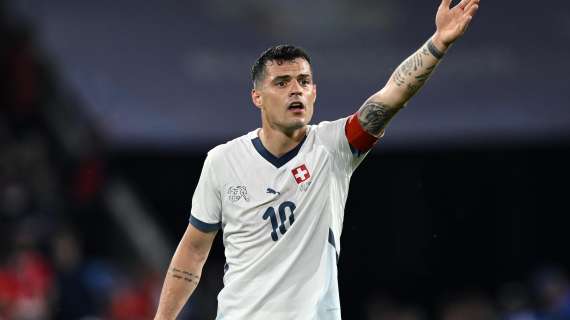 GdS - Calhanoglu in bilico, l'Inter si cautela con l'esperienza: occhi su Xhaka. Pista più economica di Ederson 