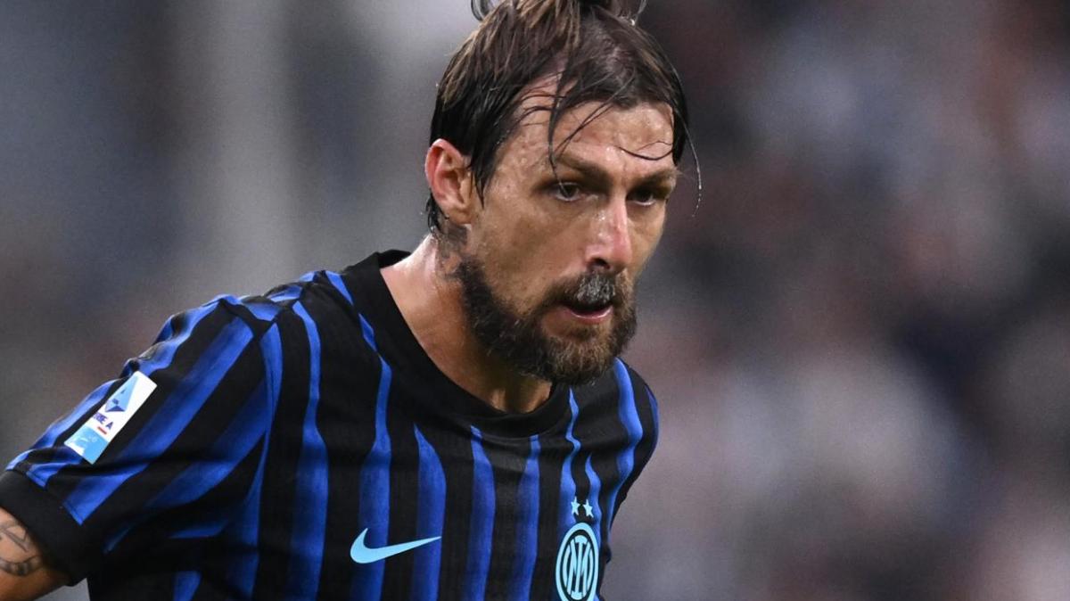 Corsera - Turnover in difesa, c'è chi non gradisce: il "titolare" Acerbi in panchina 6 volte su 13