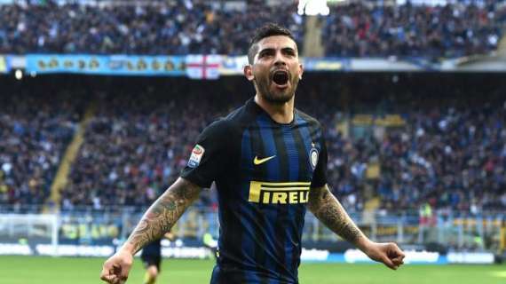 PS - Oggi l'agente di Banega arriva a Milano