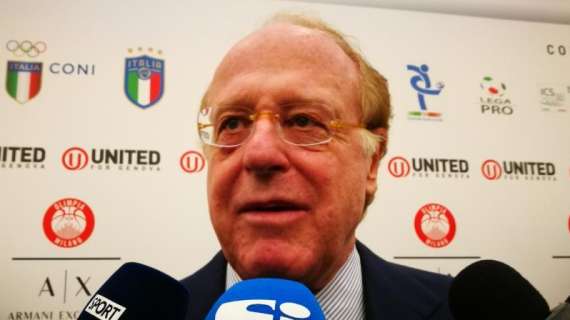 Razzismo negli stadi, Scaroni: "Non bisogna abbassare la guardia: il calcio deve unire, non dividere"