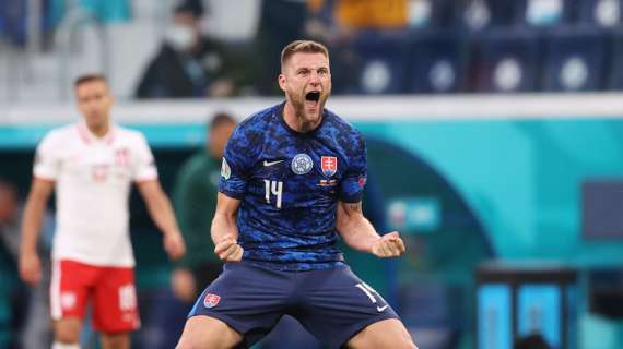 Polonia-Slovacchia, Skriniar riceve i complimenti di Barella: "Avevo segnato un gol simile all'Atalanta"