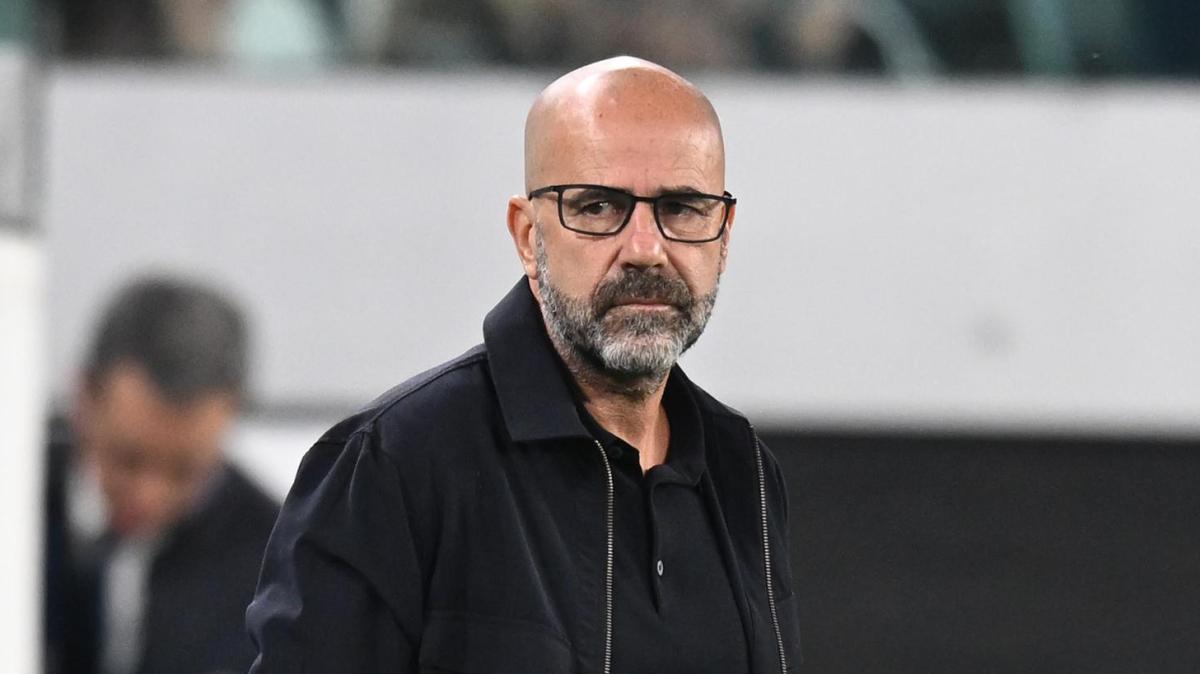 PSV, Bosz: "Qualità dal mercato o dobbiamo accontentarci dei giocatori che abbiamo. Un'ala? No, un attaccante"
