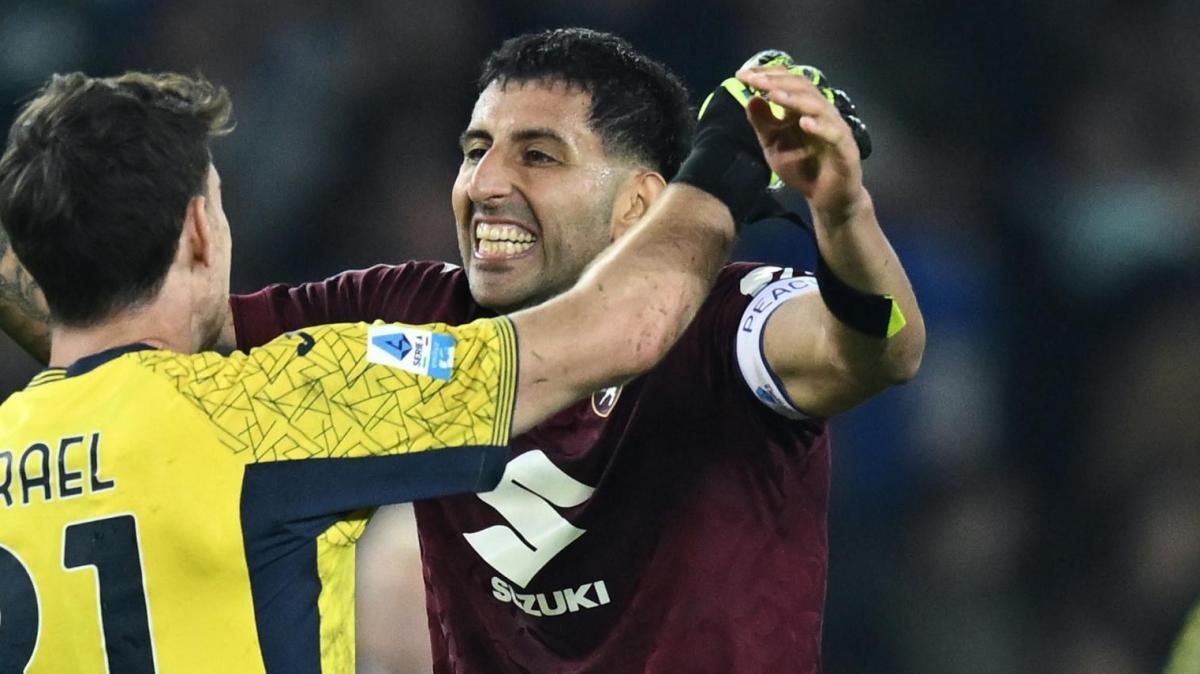 Autogol di Sabelli e volée di Maripan: il Torino ribalta il Genoa al 90', Vieira va ko