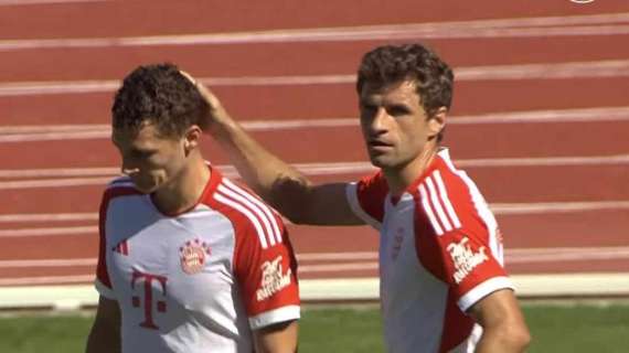 VIDEO - Amichevole Bayern-Weinbeisser, Pavard apre lo score. Ma la sua espressione dice tanto...