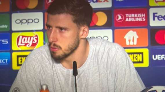 Ruben Dias in conferenza: "Non ci sono favoriti in finale. Pressione? Quella positiva fa fare meglio"