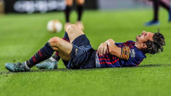 Messi, frattura del radio: 3 settimane di stop, sarà out per le gare con l'Inter